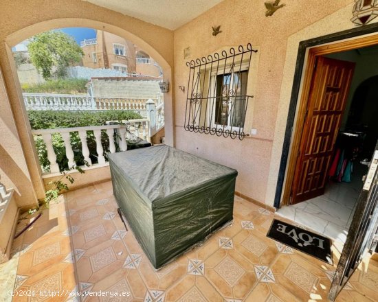 Villa en venta en Ciudad Quesada (Alicante)