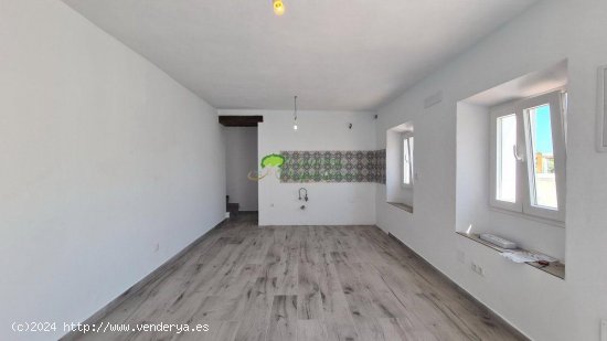 Casa en venta a estrenar en Cómpeta (Málaga)