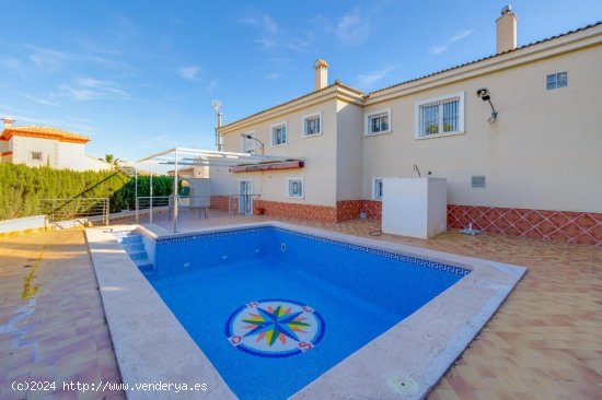 Villa en venta en Rojales (Alicante)