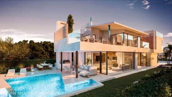 Villa en venta en construcción en Fuengirola (Málaga)