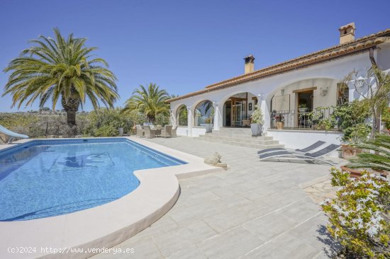 Finca en venta en Benissa (Alicante)