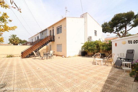  Bungalow en venta en Torrevieja (Alicante) 