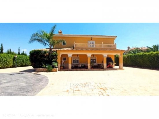 Finca en venta en Elche (Alicante)