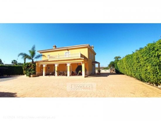 Finca en venta en Elche (Alicante)