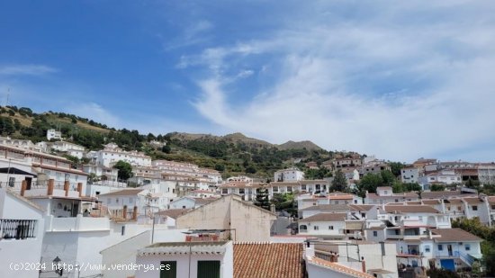 Local en venta en Canillas de Albaida (Málaga)