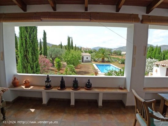 Finca en venta en Alicante (Alicante)