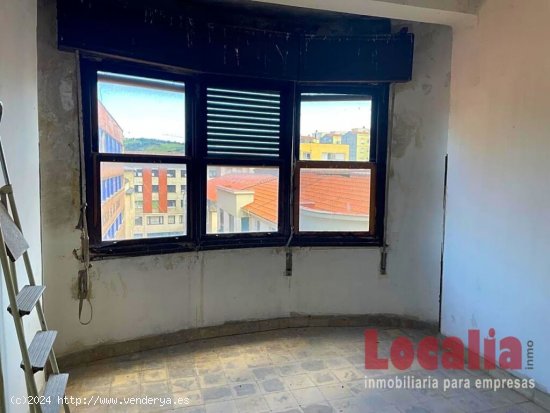 Piso a reformar de 165 m². Torrelavega . Cantabria