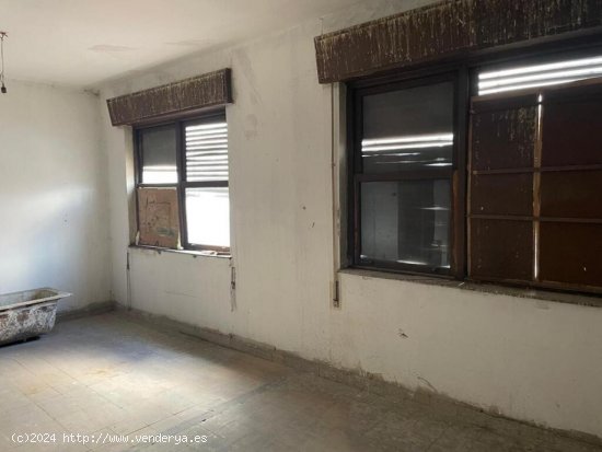 Piso a reformar de 165 m². Torrelavega . Cantabria