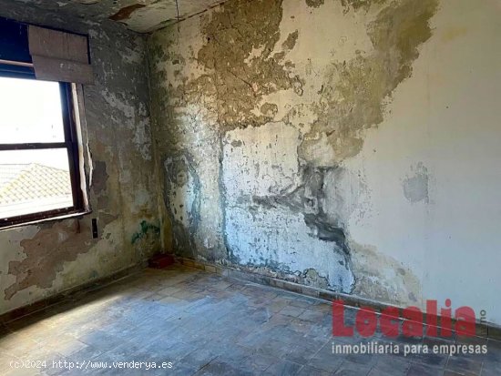 Piso a reformar de 165 m². Torrelavega . Cantabria