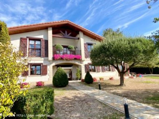 Casa-Chalet en Venta en Estibaliz Álava