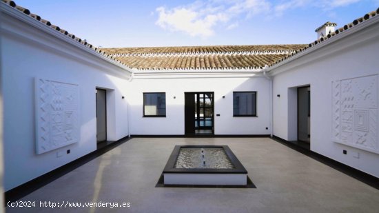 Villa en venta a estrenar en Estepona (Málaga)