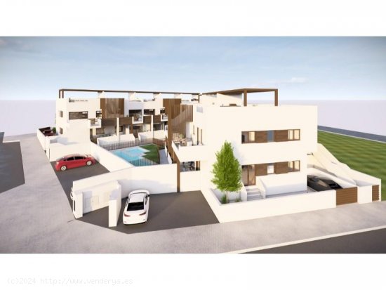 Bungalow en venta a estrenar en Alicante (Alicante)