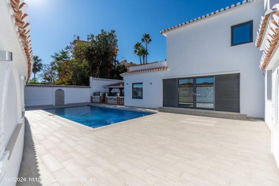  Villa en venta en Benalmádena (Málaga) 