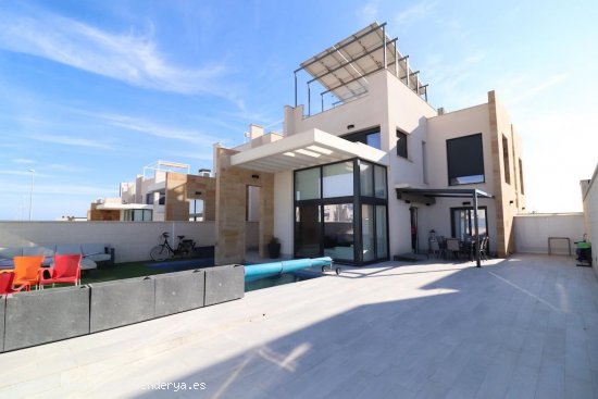  Villa en venta en Orihuela (Alicante) 