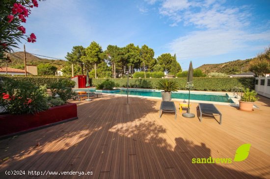 Chalet en venta en Colera (Girona)