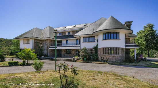 Casa en venta en Viana do Bolo (Orense)