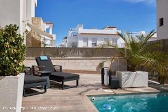 Villa en venta en Ciudad Quesada (Alicante)