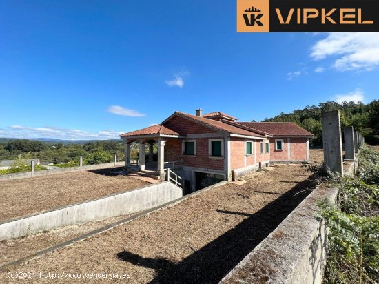 Casa en venta en Bergondo (La Coruña)