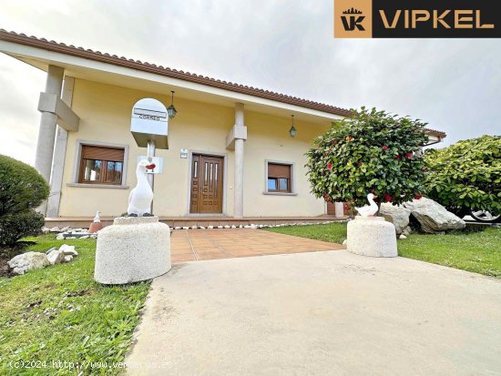 Casa en venta en Vedra (La Coruña)