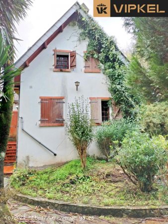 Casa en venta en Teo (La Coruña)