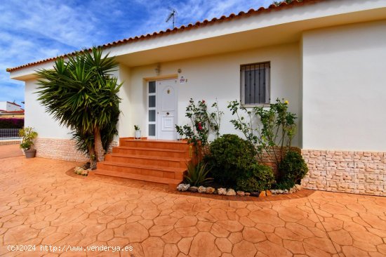 Villa en venta en Montroy (Valencia)