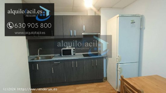 SE ALQUILA  APARTAMENTO EN C/MAYOR DE 1 DORMITORIOS POR 650€