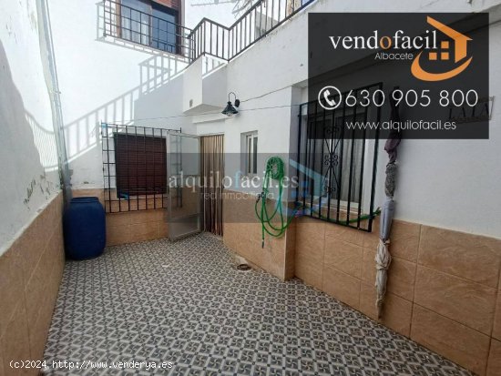 SE VENDE CASA EN POZOHONDO DE 4 HABITACIONES POR 59000€