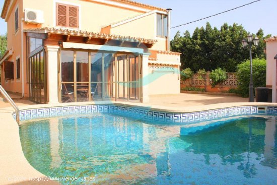 Se vende chalet con piscina en Palmanyola