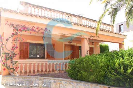 Se vende chalet con piscina en Palmanyola