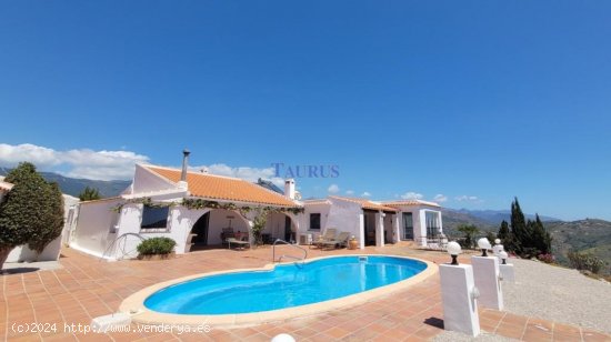  Villa en venta en Sayalonga (Málaga) 