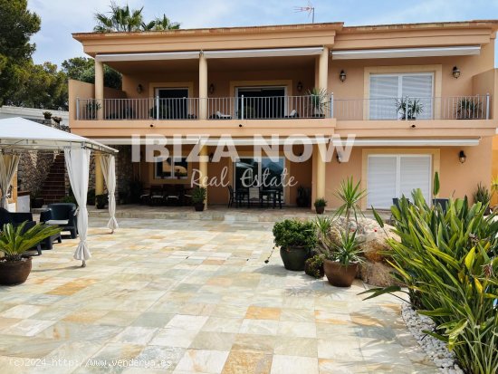 Villa en venta en Santa Eulalia del Río (Baleares)