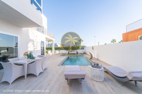 Villa en venta en Adeje (Tenerife)