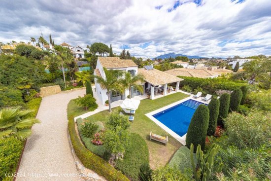 Villa en venta en Estepona (Málaga)