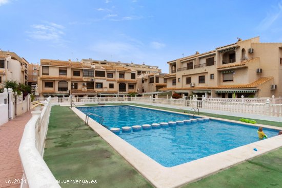 Chalet en venta en Guardamar del Segura (Alicante)