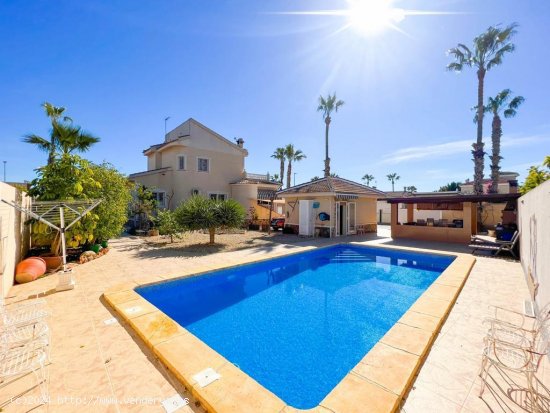  Villa en venta en Ciudad Quesada (Alicante) 