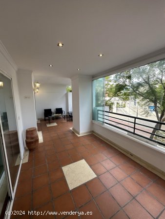  Apartamento en venta a estrenar en Marbella (Málaga) 