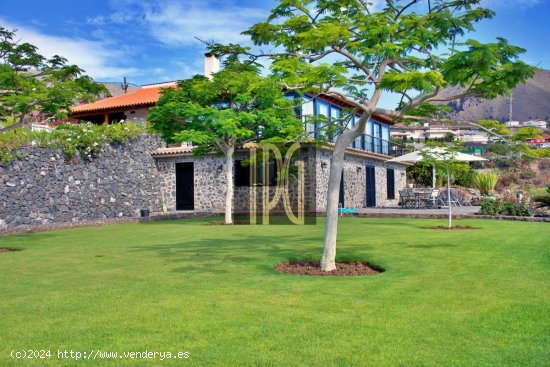 Finca en venta en Guía de Isora (Tenerife)