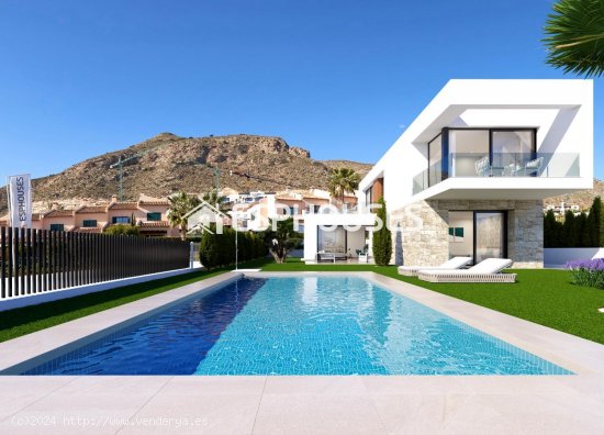 Villa en venta a estrenar en Finestrat (Alicante)