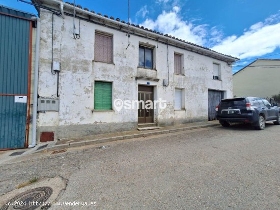 Chalet en venta en Cubillas de Rueda (León)