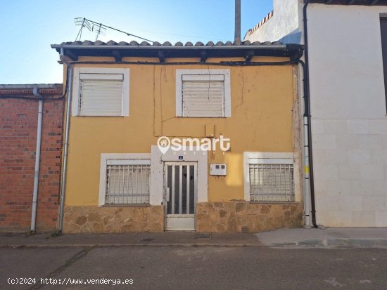  Chalet en venta en Soto de la Vega (León) 