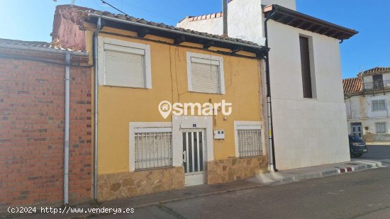 Chalet en venta en Soto de la Vega (León)