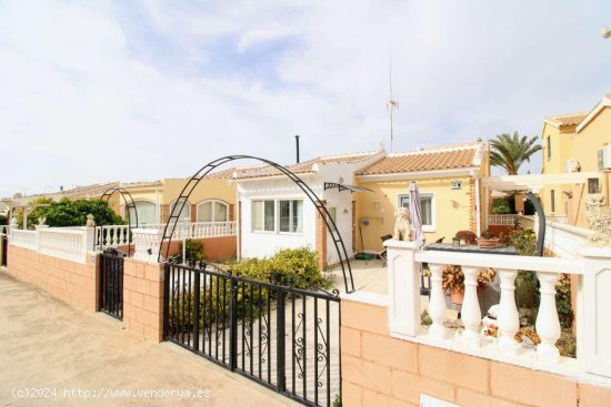 Chalet en venta en Orihuela (Alicante)