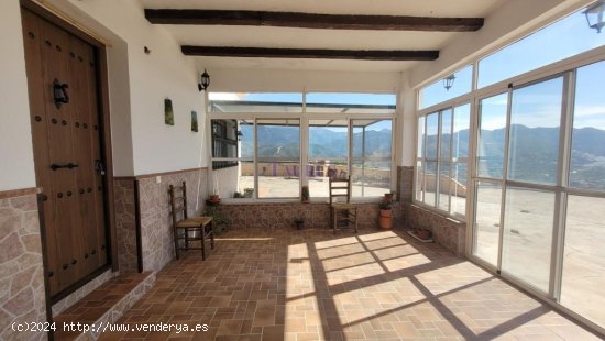 Villa en venta en Árchez (Málaga)