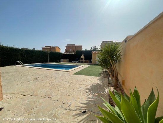 Chalet en venta en L Ametlla de Mar (Tarragona)