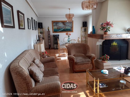 Casa en venta en Cuadros (León)