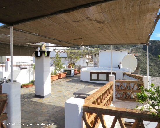 Casa en venta en Válor (Granada)