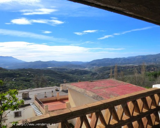 Casa en venta en Válor (Granada)