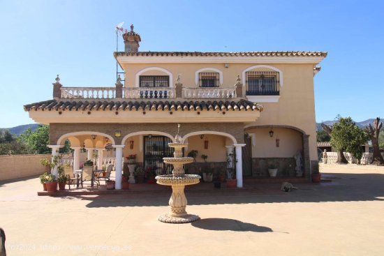 Finca en venta en Alhaurín de la Torre (Málaga)