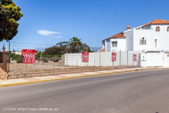 Parcela en venta en Roquetas de Mar (Almería)