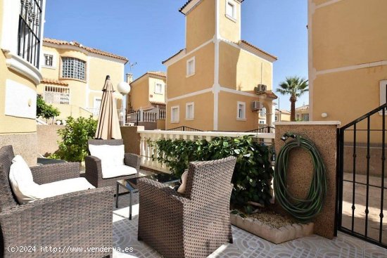 Chalet en venta en Orihuela (Alicante)